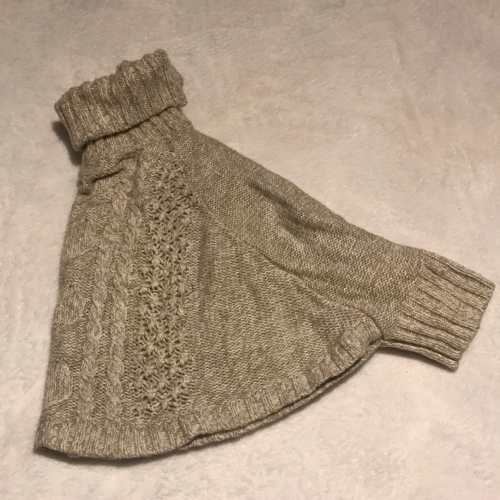 ๐ Cream Cardigan - Picture 5 of 6